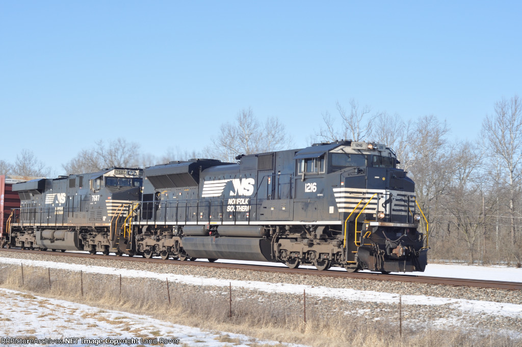 NS 1216 East